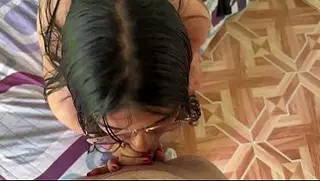Hum, a meia-irmã gostosa transa sem camisinha.
