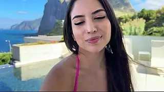 JOI DE BIQUÍNI NA PISCINA - GOZE EM TODO O MEU ROSTO
