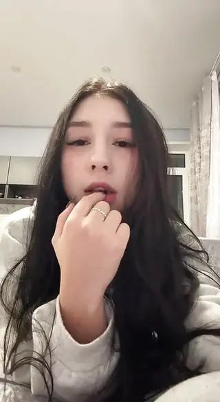 AislyEmbury video