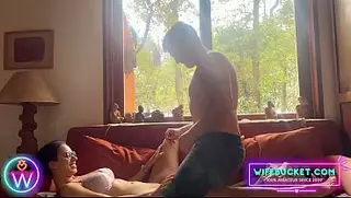 Amadoras do Wifebucket - Minha meia-irmã me arrastou para dentro para aliviar meu pau