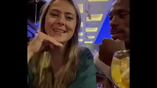 NEGÃO COME A CASADA . QUE LIGOU PARA O CORNO , NO MEIO DA AÇÃO O GATO PRETO REI DOS CASAIS CUCLOUD HOTWIFE VIDEO COMPLETO XVIDEORED OU SHEER LINK NO BANNER DO PERFIL SUBSCREVA-SE NO PERFIL