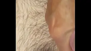 Lois me fez uma massagem nos pés e uma massagem nas mãos.